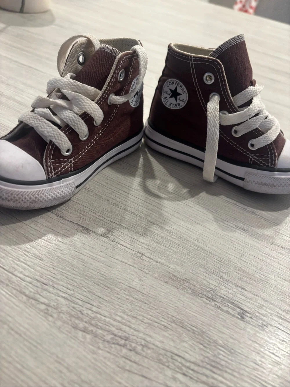 Converse brown canvas